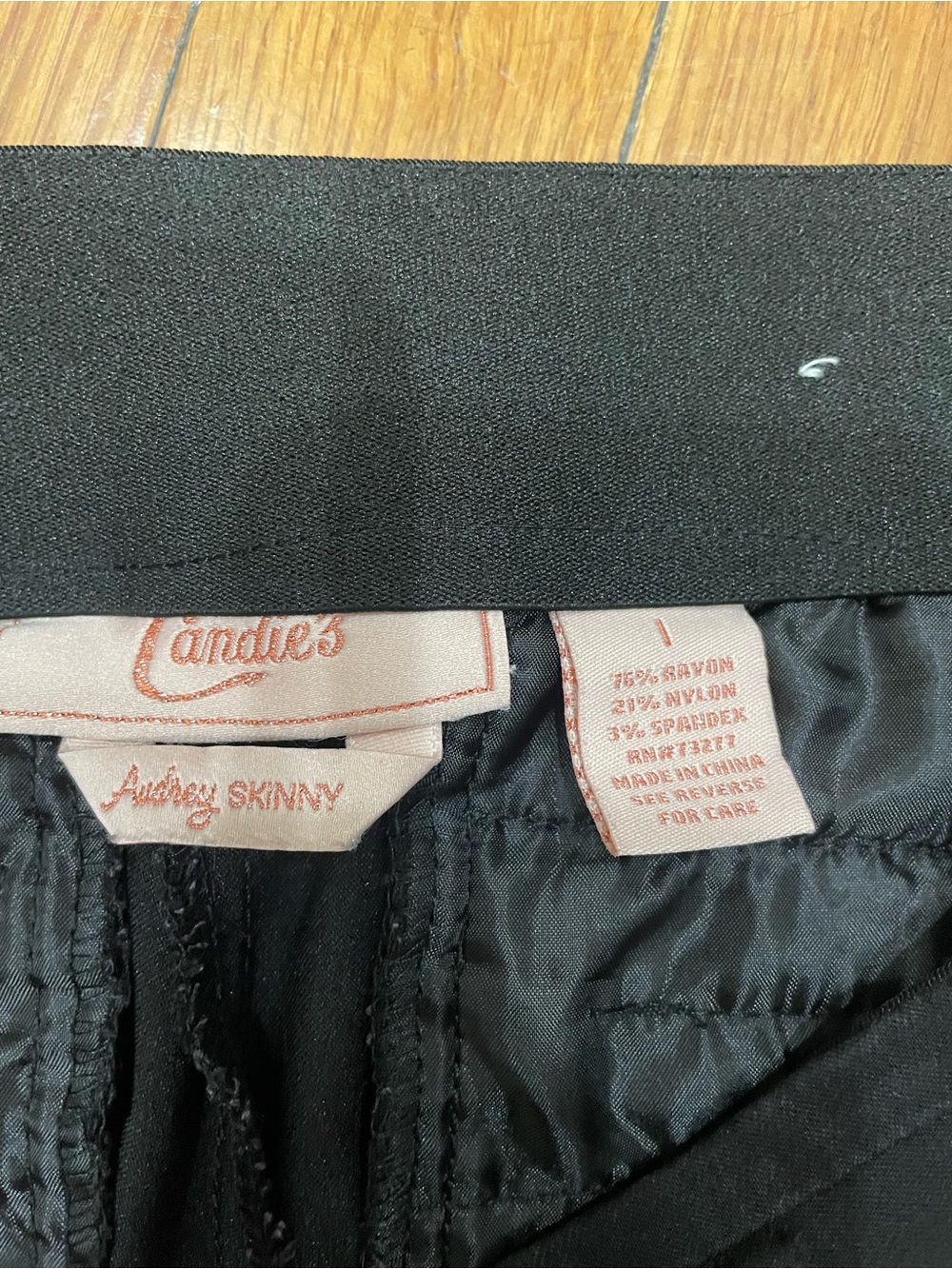 Candie's Black Audrey Skinny pants size 1